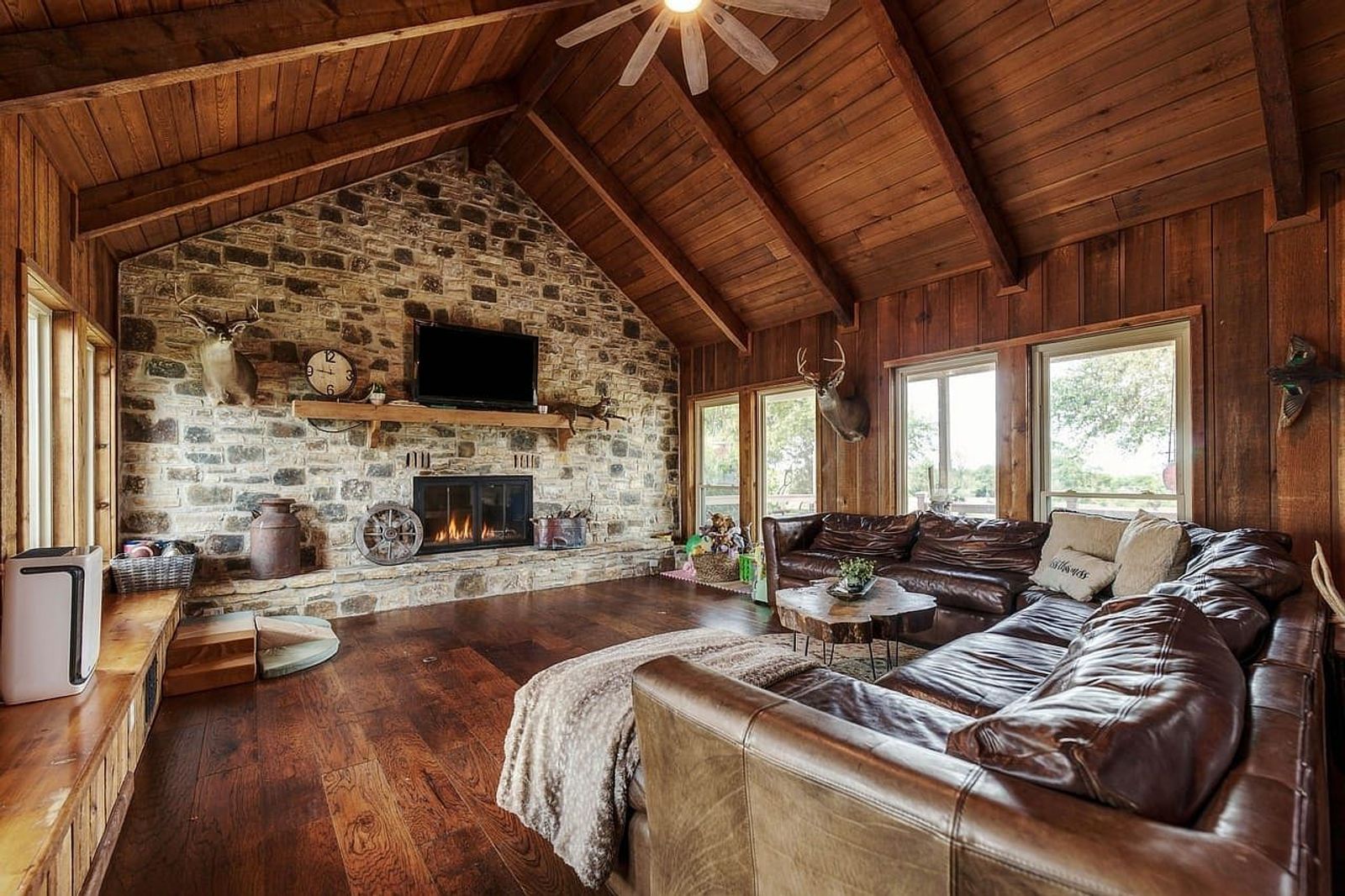 Living area, listing photo 12 of 30, 520 Flying R Ranch Rd, Spring Branch, TX 78070
