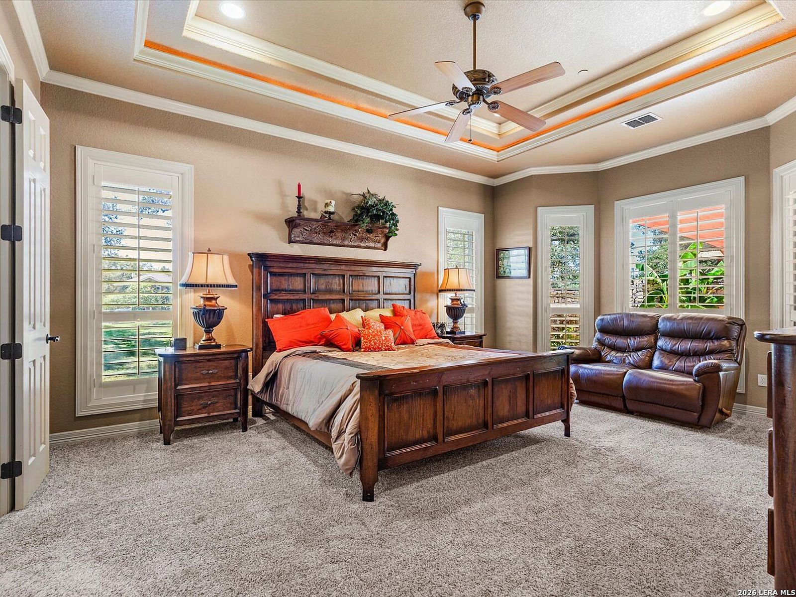 Primary suite, listing photo 6 of 30, 627 River Chase Way, New Braunfels, TX 78132
