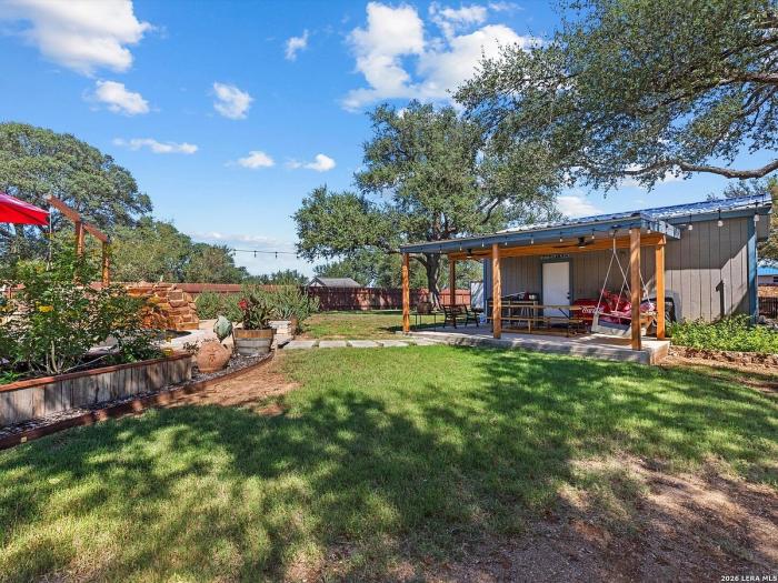 Outdoor living, listing photo 28 of 30, 627 River Chase Way, New Braunfels, TX 78132