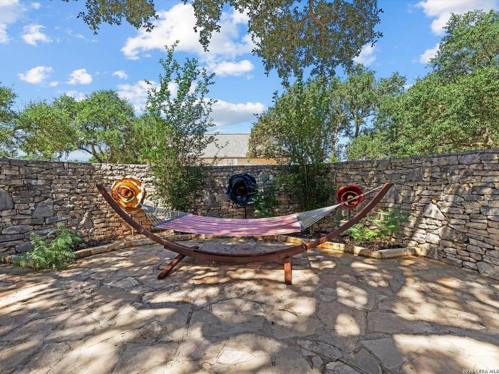 Outdoor living, listing photo 24 of 30, 627 River Chase Way, New Braunfels, TX 78132
