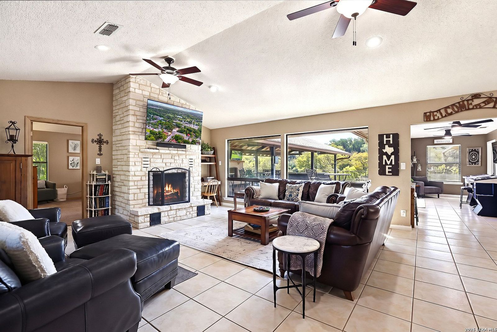Living area, listing photo 16 of 30, 1271 White Water Rd, New Braunfels, TX 78132