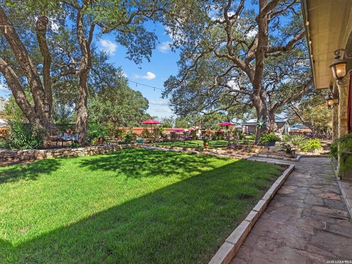 Outdoor living, listing photo 19 of 30, 627 River Chase Way, New Braunfels, TX 78132