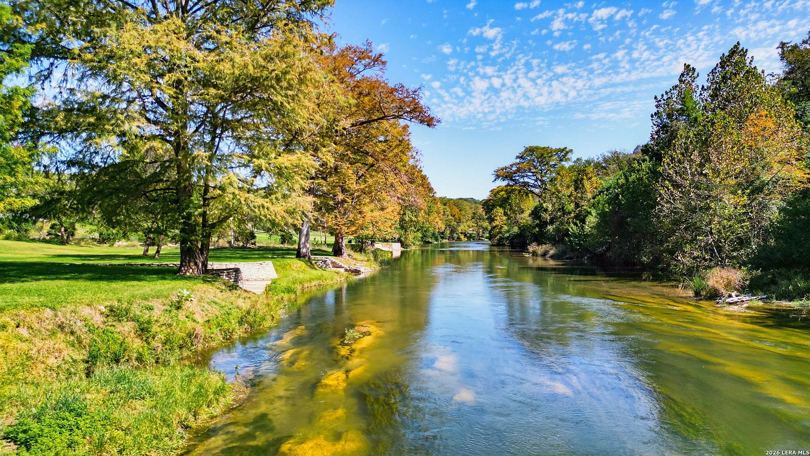 View, listing photo 1 of 30, 1271 White Water Rd, New Braunfels, TX 78132
