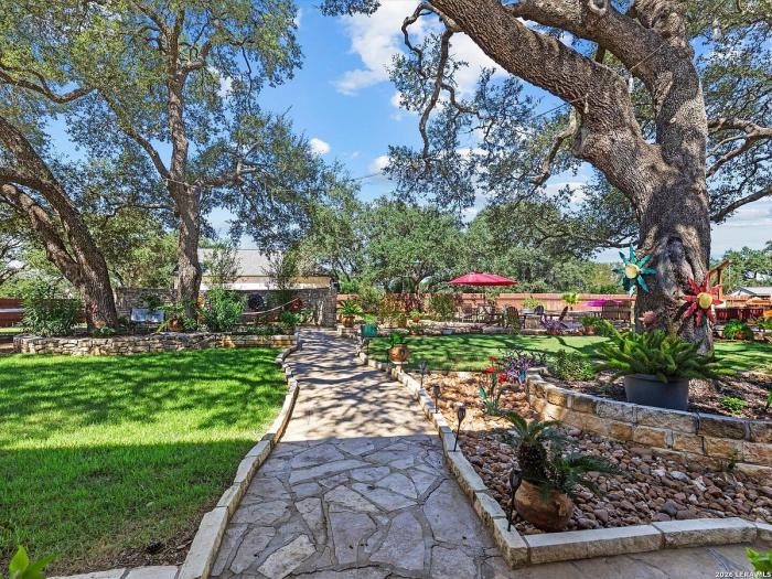 Outdoor living, listing photo 21 of 30, 627 River Chase Way, New Braunfels, TX 78132
