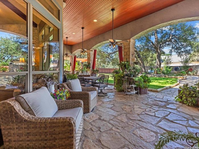 Outdoor living, listing photo 10 of 30, 627 River Chase Way, New Braunfels, TX 78132