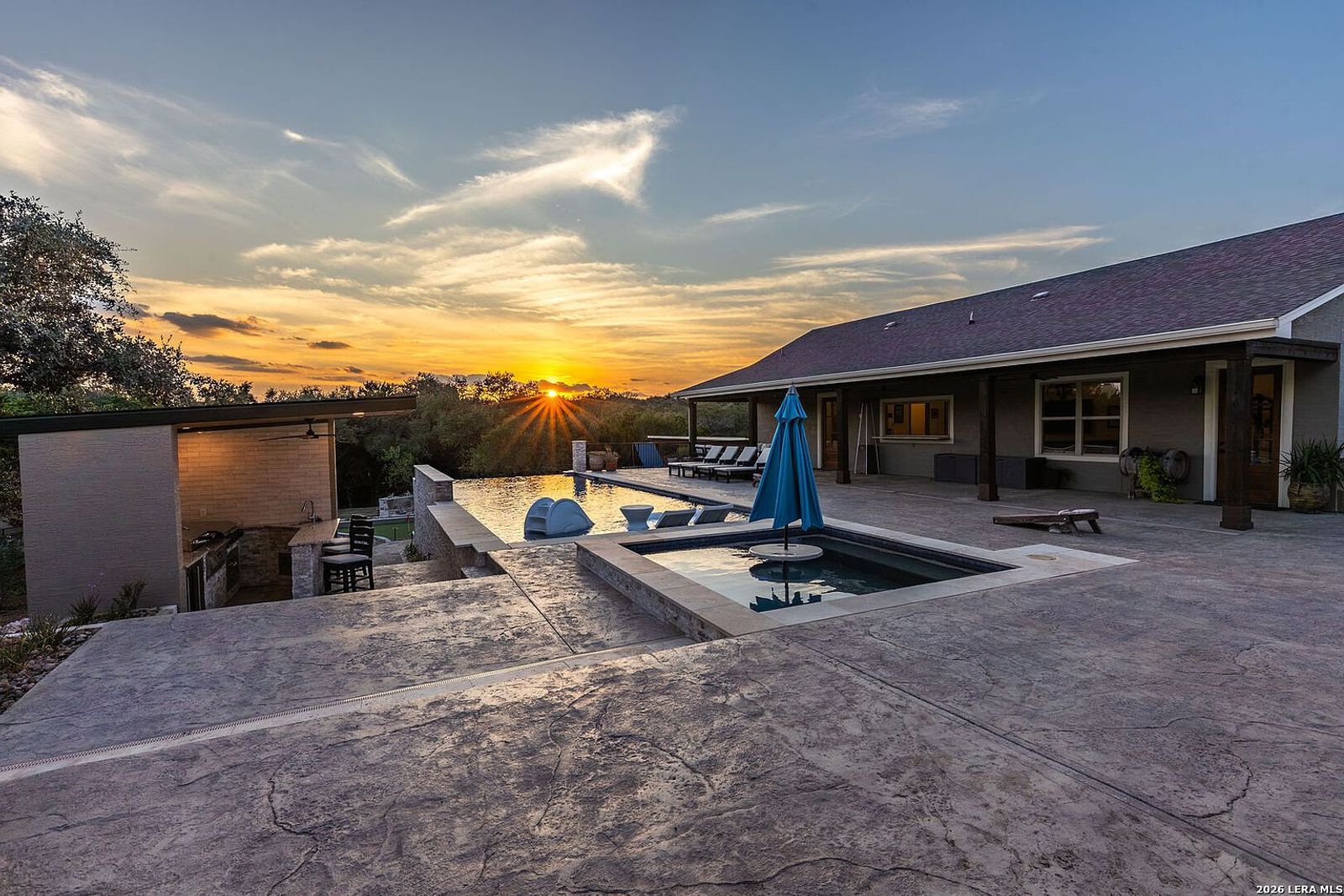 Listing photo 1 of 17, 5679 Copper Vly, New Braunfels, TX 78132
