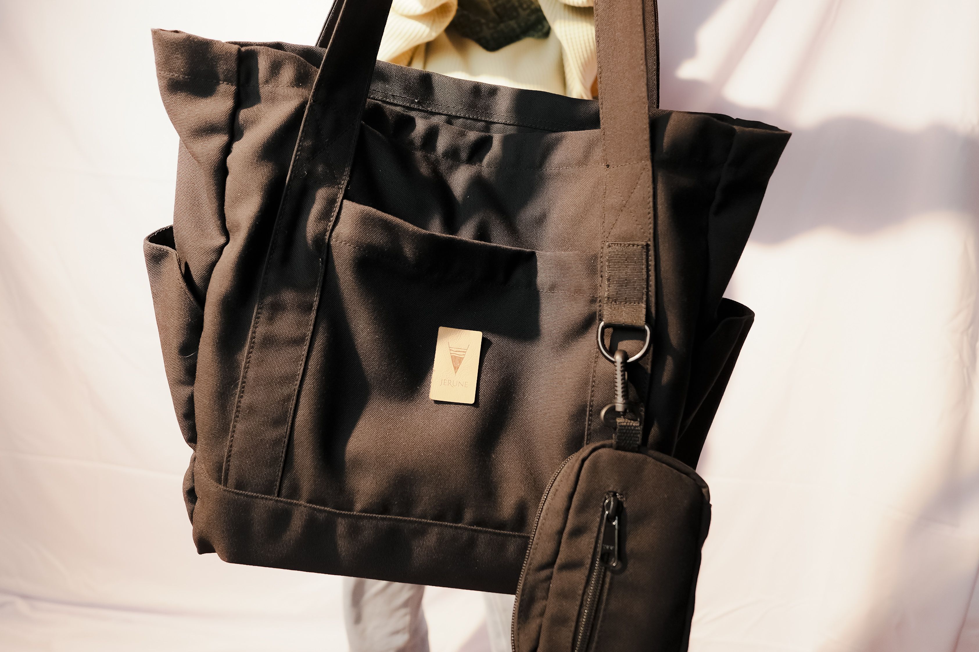 Mature Aesthetic Bags. Beyond Trends.