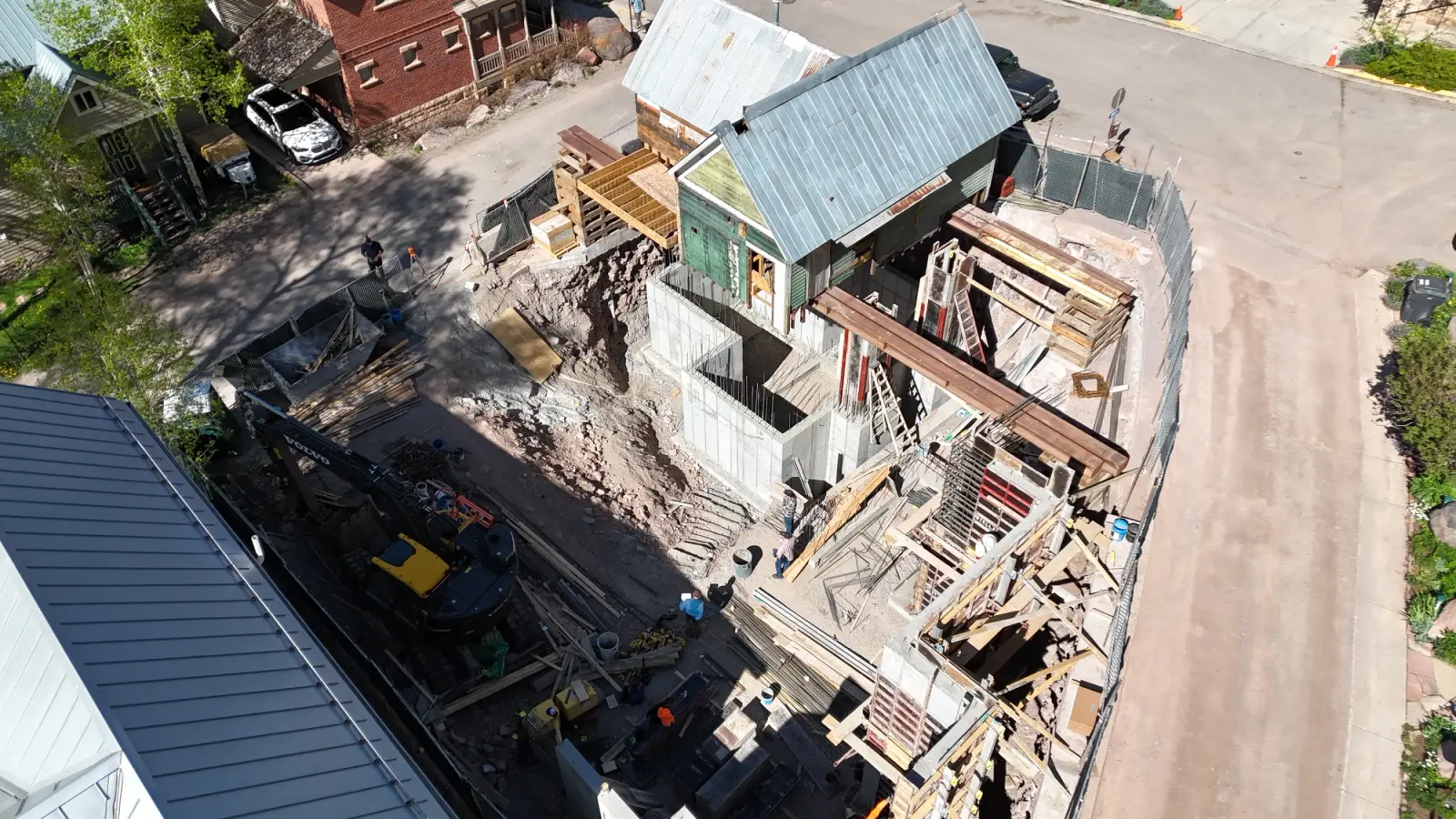 House Lifting — specialty craftsmanship by Osborne Builders, Telluride, CO