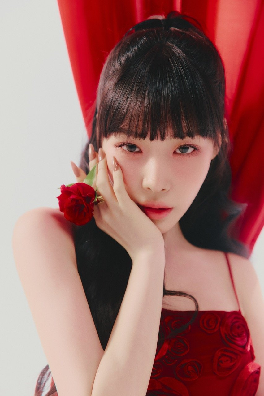 CHUNG HA-2 en tamaño grande
