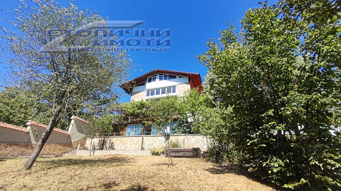 къща - гр.Банкя, област София