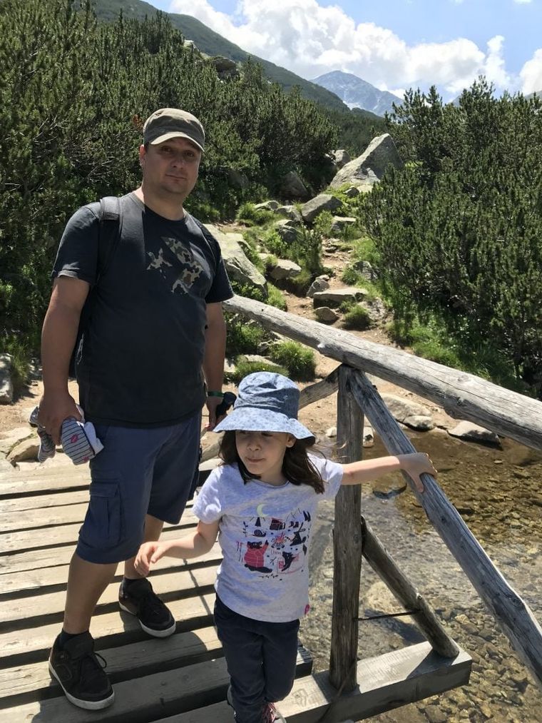 man-and-little-girl-walking