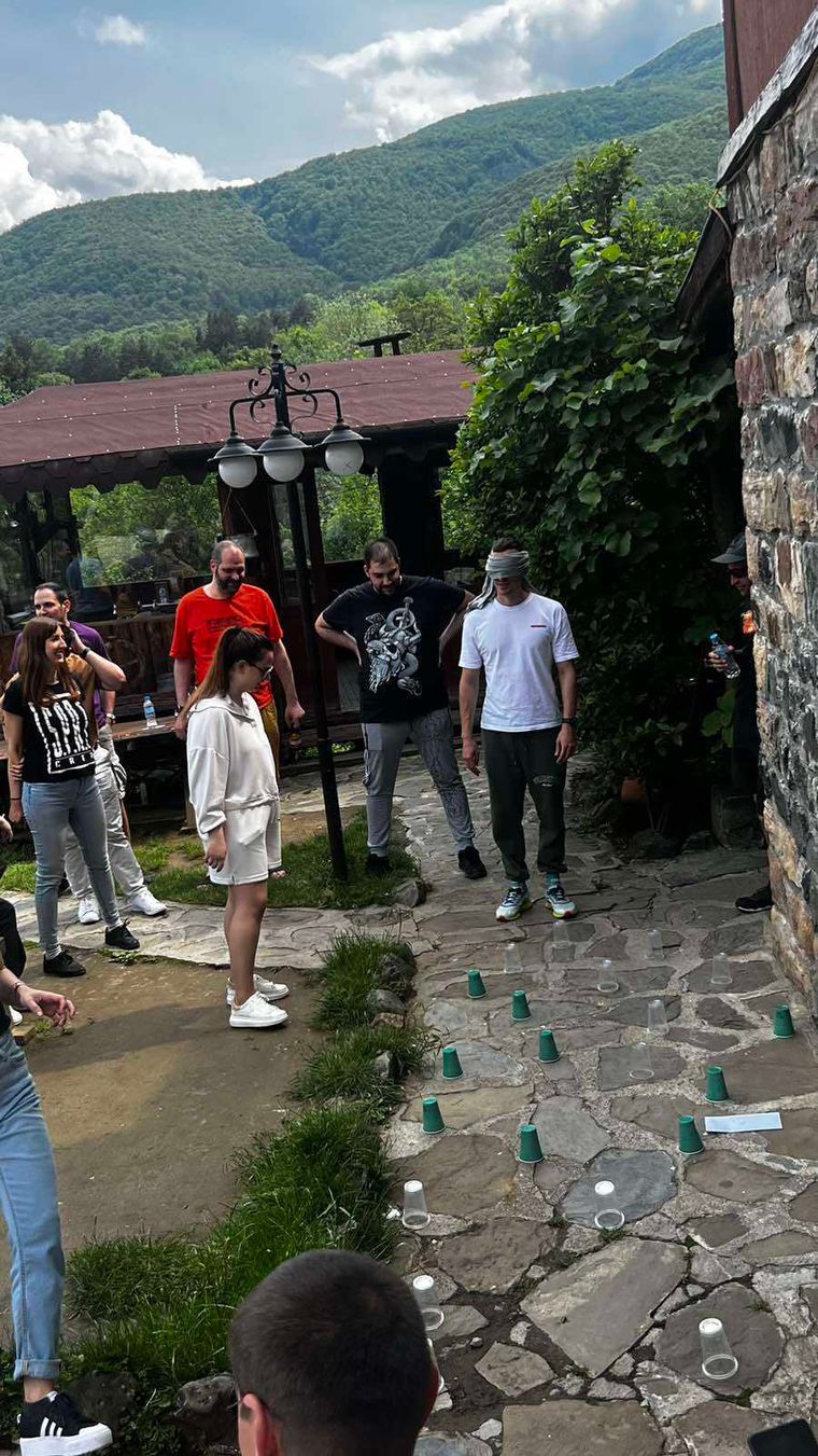 people-playing-outdoor-game