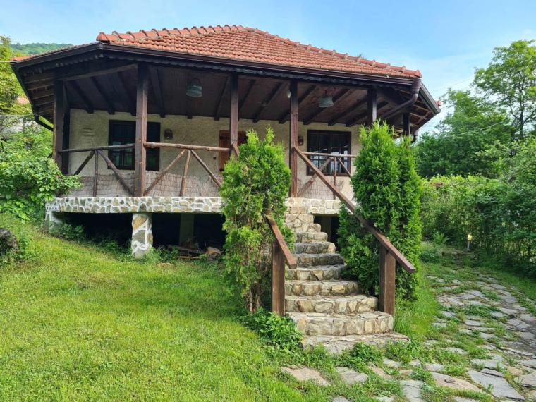 rustic-bulgarian-home