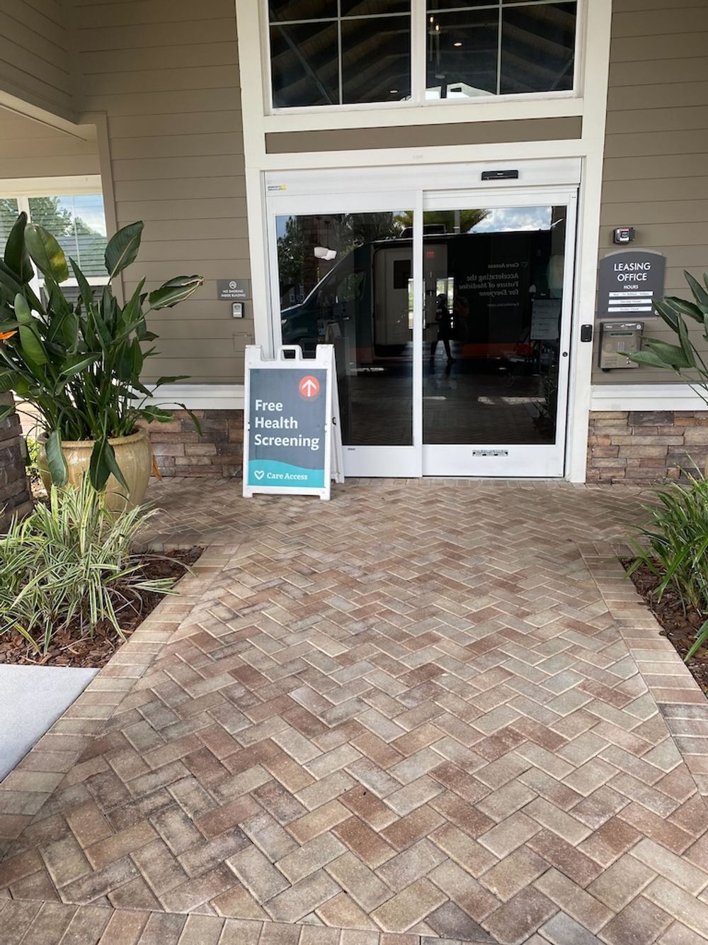 Burlington Cove Apartments