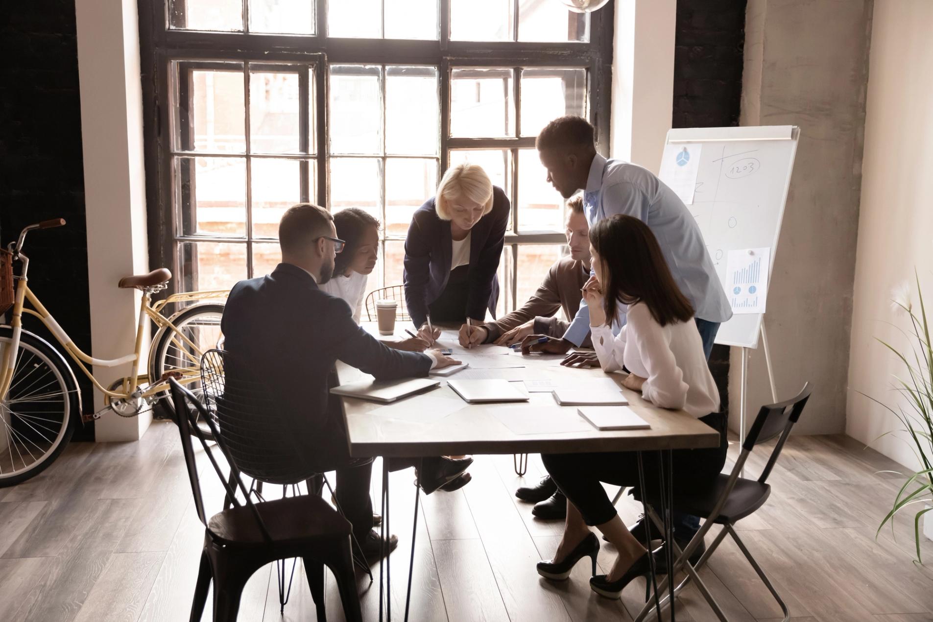 Sbloccare le decisioni strategiche sui talenti: i dati essenziali sulla forza lavoro di cui hai bisogno