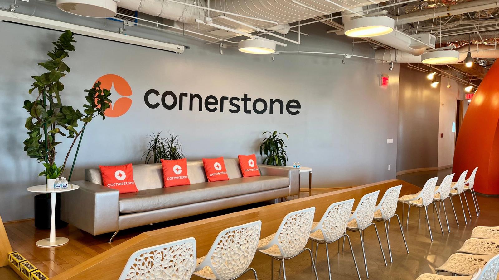 Un altro trimestre di successi per Cornerstone