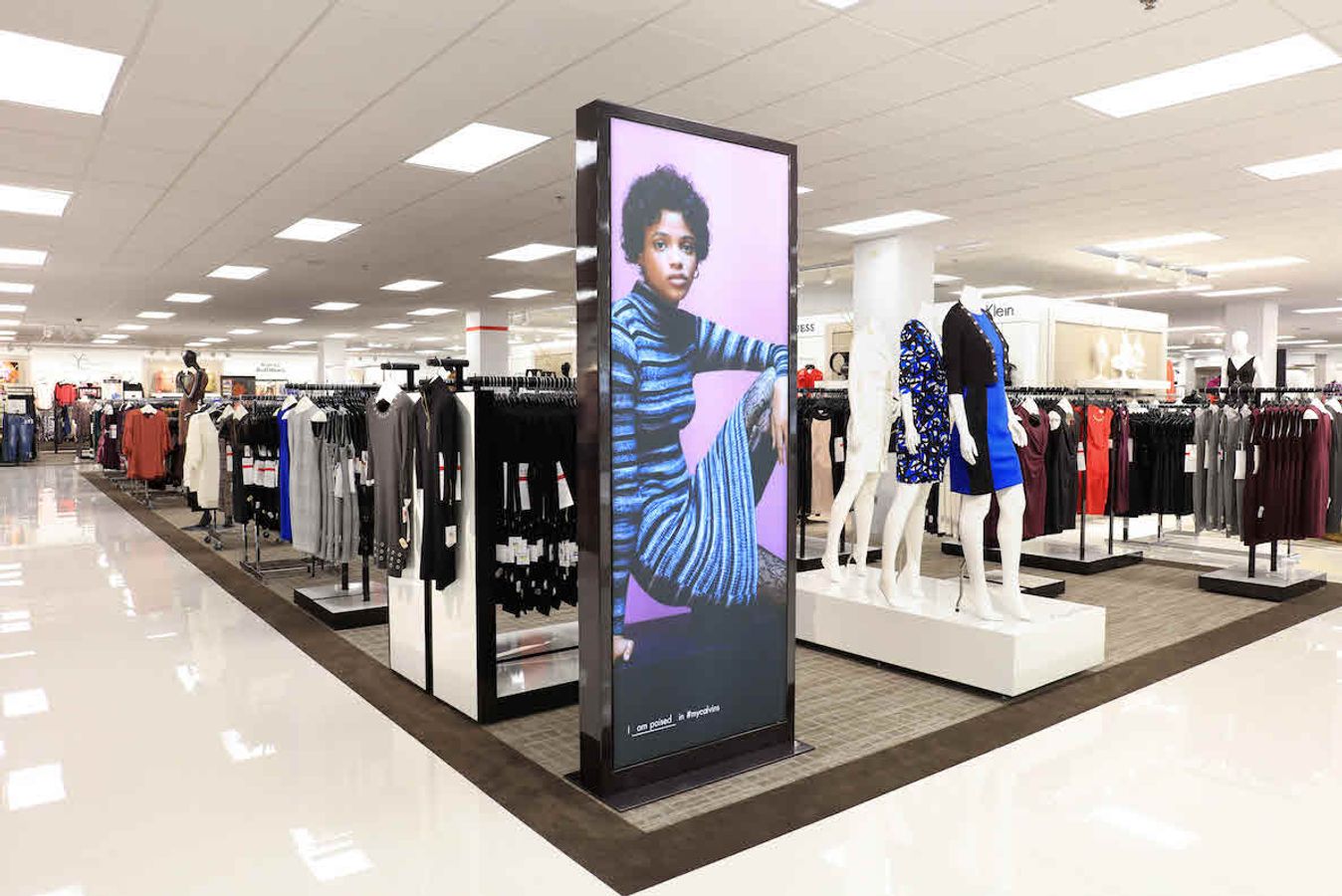 How Bon-Ton Stores Onboards 10,000 New Employees Every Holiday Season Without a Glitch