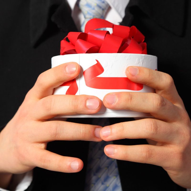 Forget the Cash: 5 Thoughtful Ways to Reward Employees