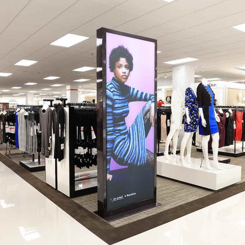 How Bon-Ton Stores Onboards 10,000 New Employees Every Holiday Season Without a Glitch