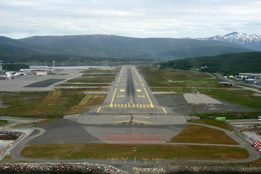 Rullebanen på Tromsø Lufthavn Langnes