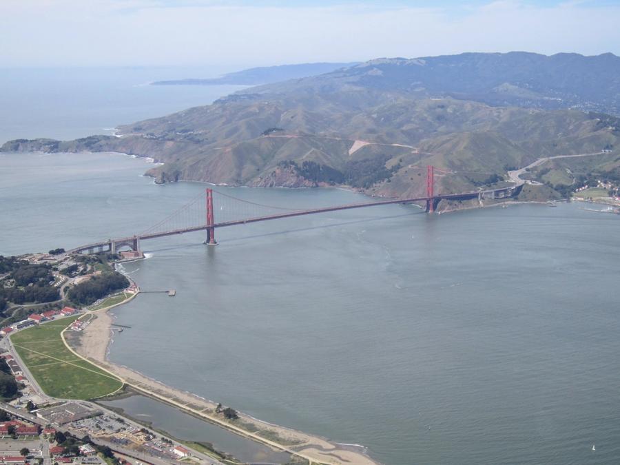 Golden Gate Bridge sett fra øst