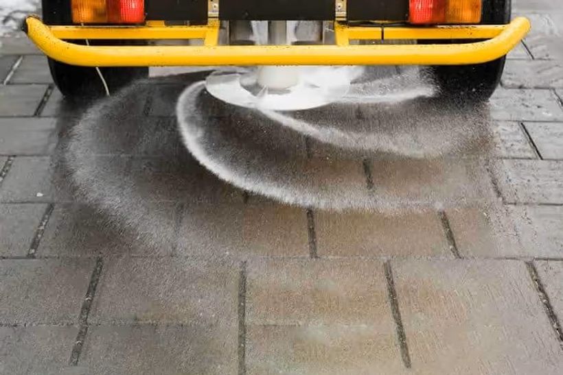 Salt Spreading