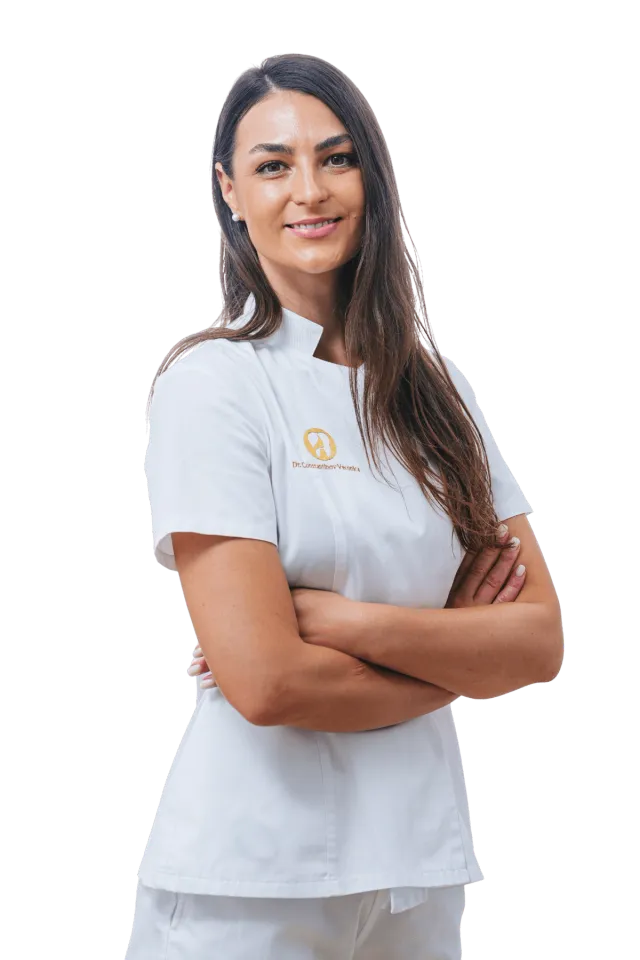 Dr. Veronica Constantinov, Fachzahnärztin für dentoalveoläre Chirurgie bei Dental Chic Cluj-Napoca