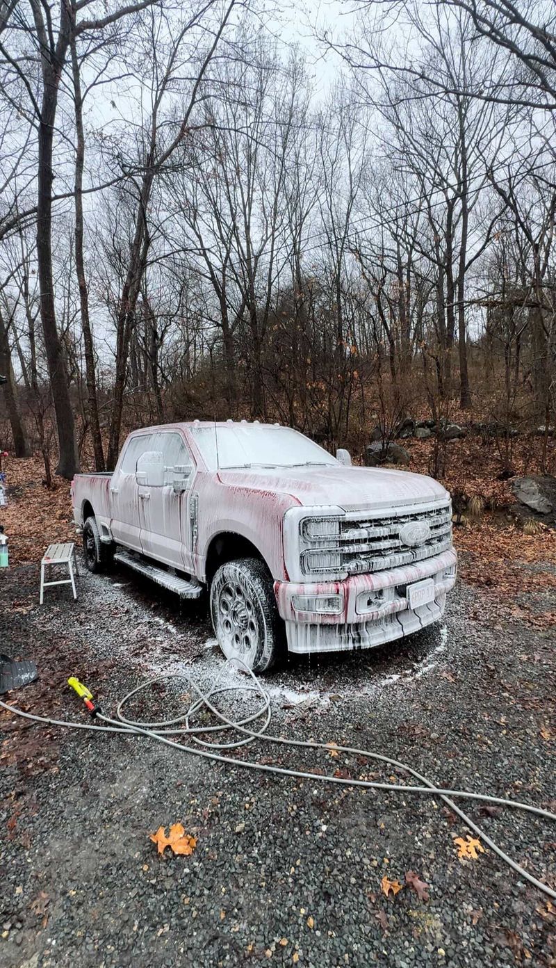 Ford F-250 before detail
