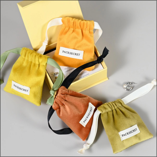 Luxury velvet pouch product image