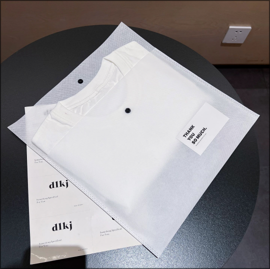 Lightweight non-woven bag product image