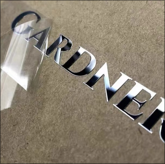 Wash-resistant heat transfer sticker on garment