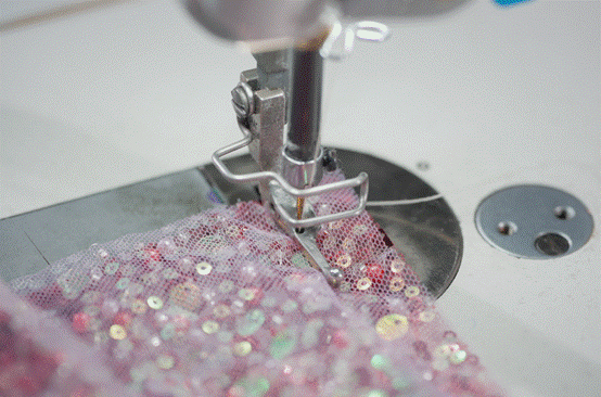 Tools like the Beaded Embroidery Seam Presser Foot help suppliers improve their production efficiency.