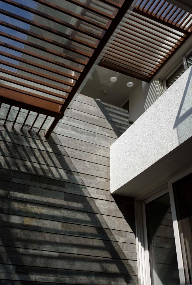 Fusion House, overview