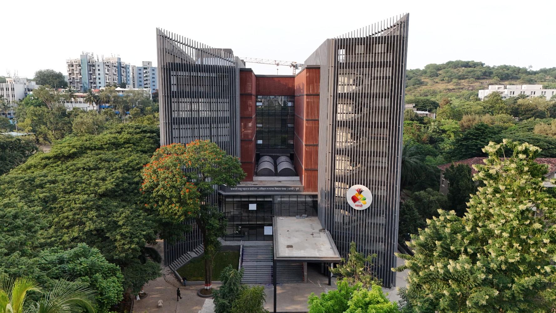 Sarthi Head Office, overview