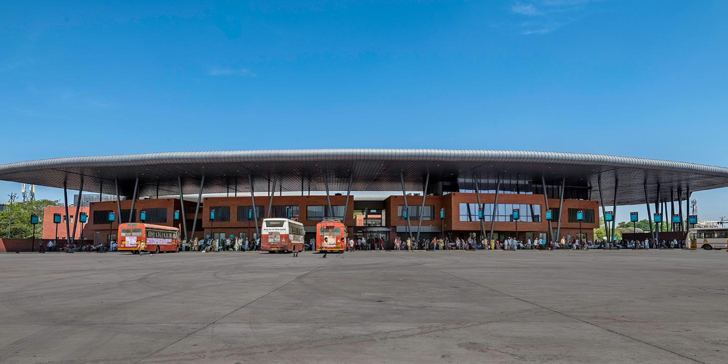 Baramati Bus Station, photograph 1