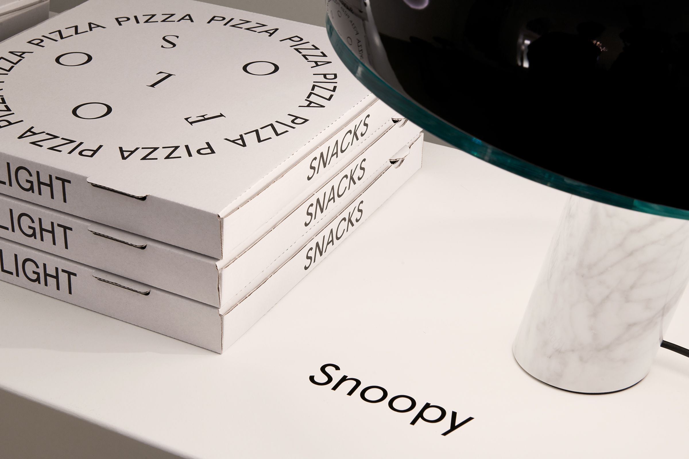 FLOS LIGHT SNACKS Signage