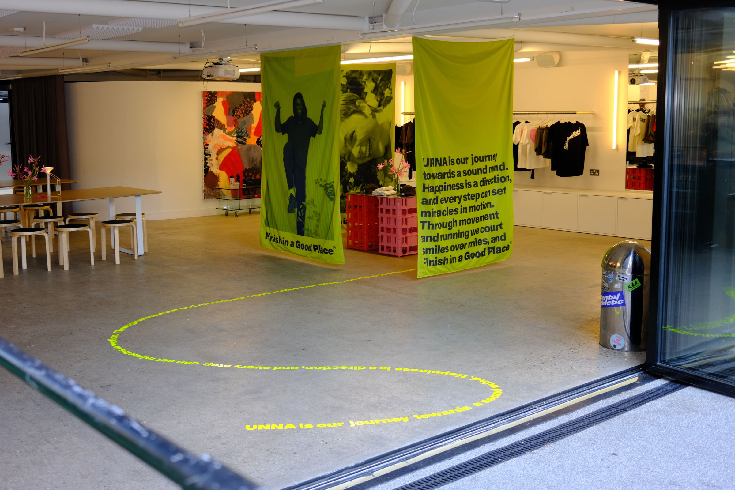 Floor vinyl