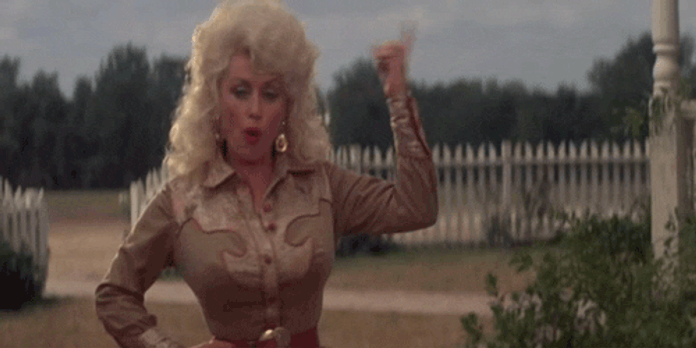 Remembering Dolly Parton in a Delicious Way: The Cuppa Cuppa Cake Trend