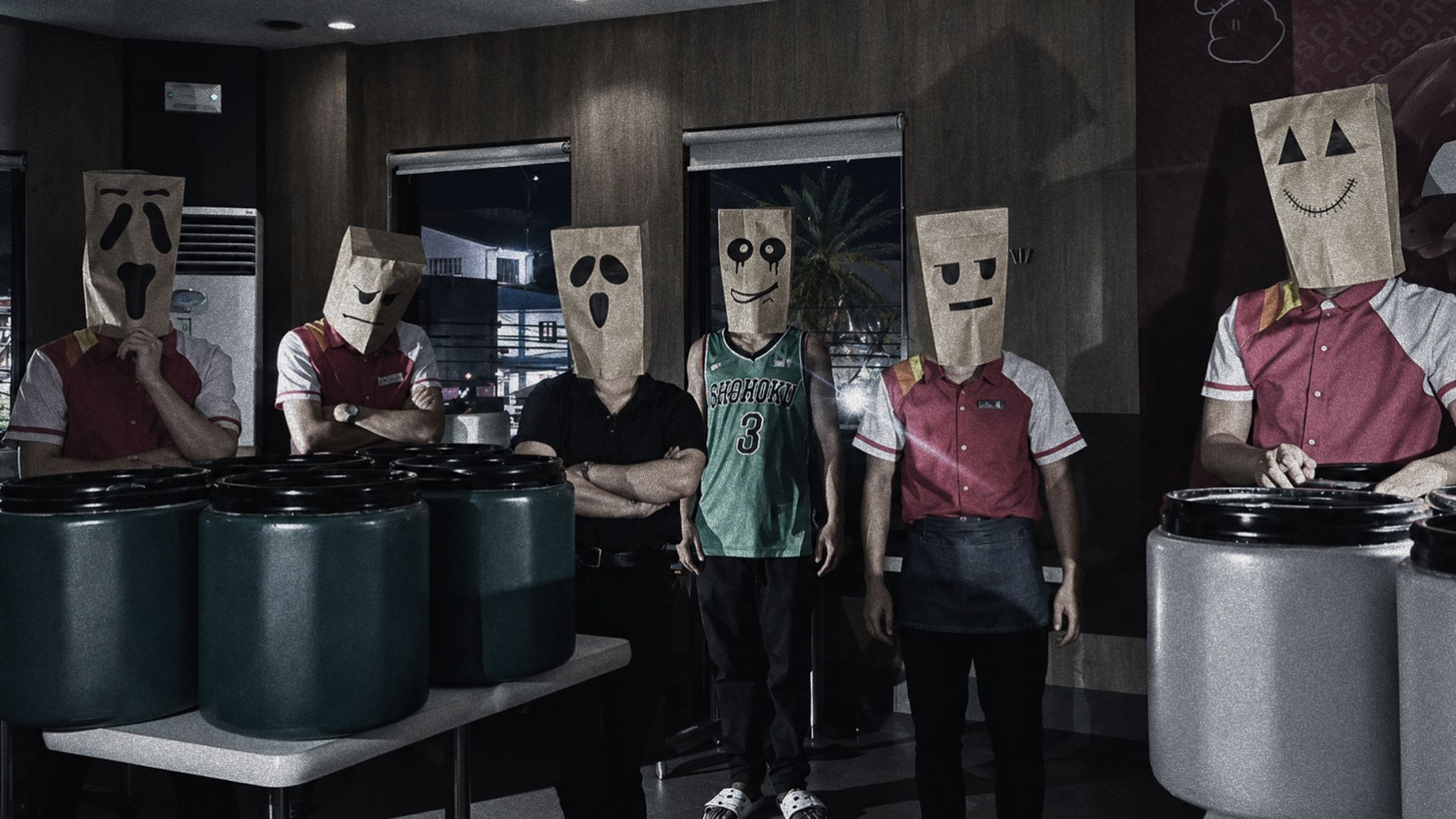 Paper Bag Head Photoshoot Gagged 16M+ People with Minimum Budget