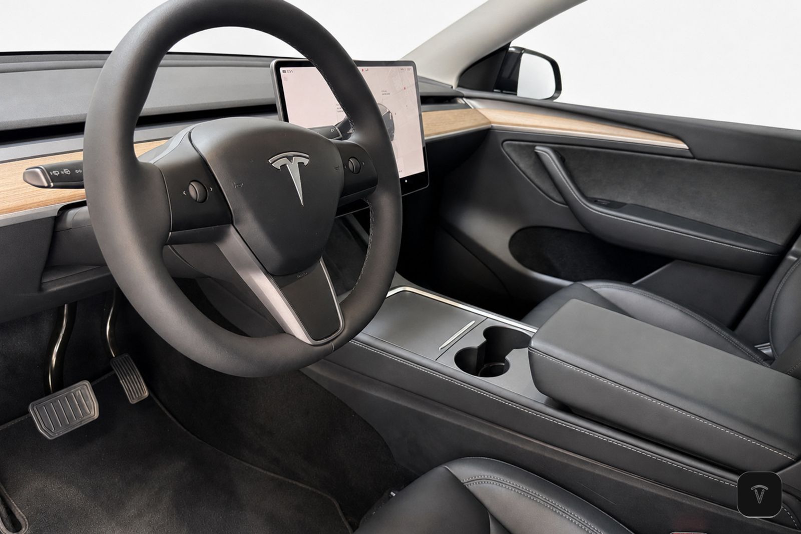 Tesla thumbnail 10