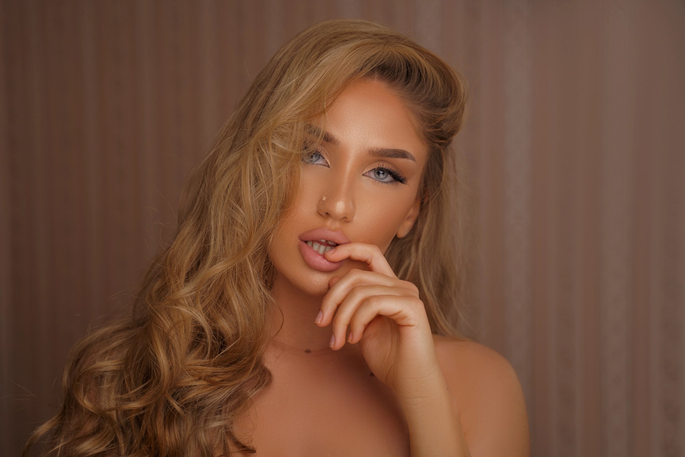 Beauty studies — portrait photography in Albania by Ergys Shehu, photo 5