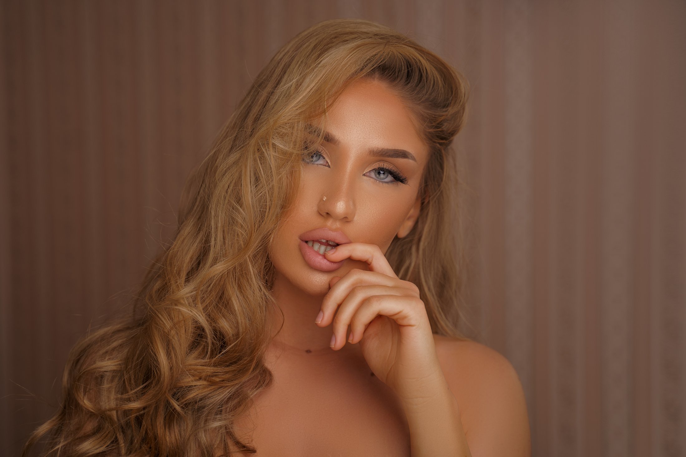 Beauty studies — portrait photography in Albania by Ergys Shehu, photo 5