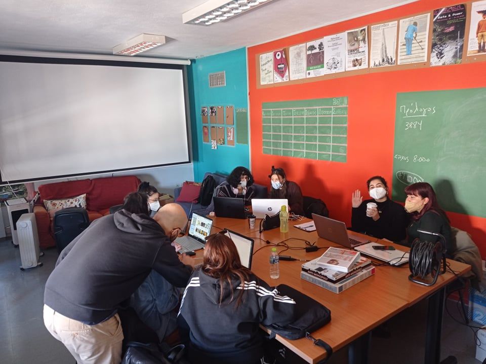 Students working at their computers at the Laboratory of Social Anthropology.