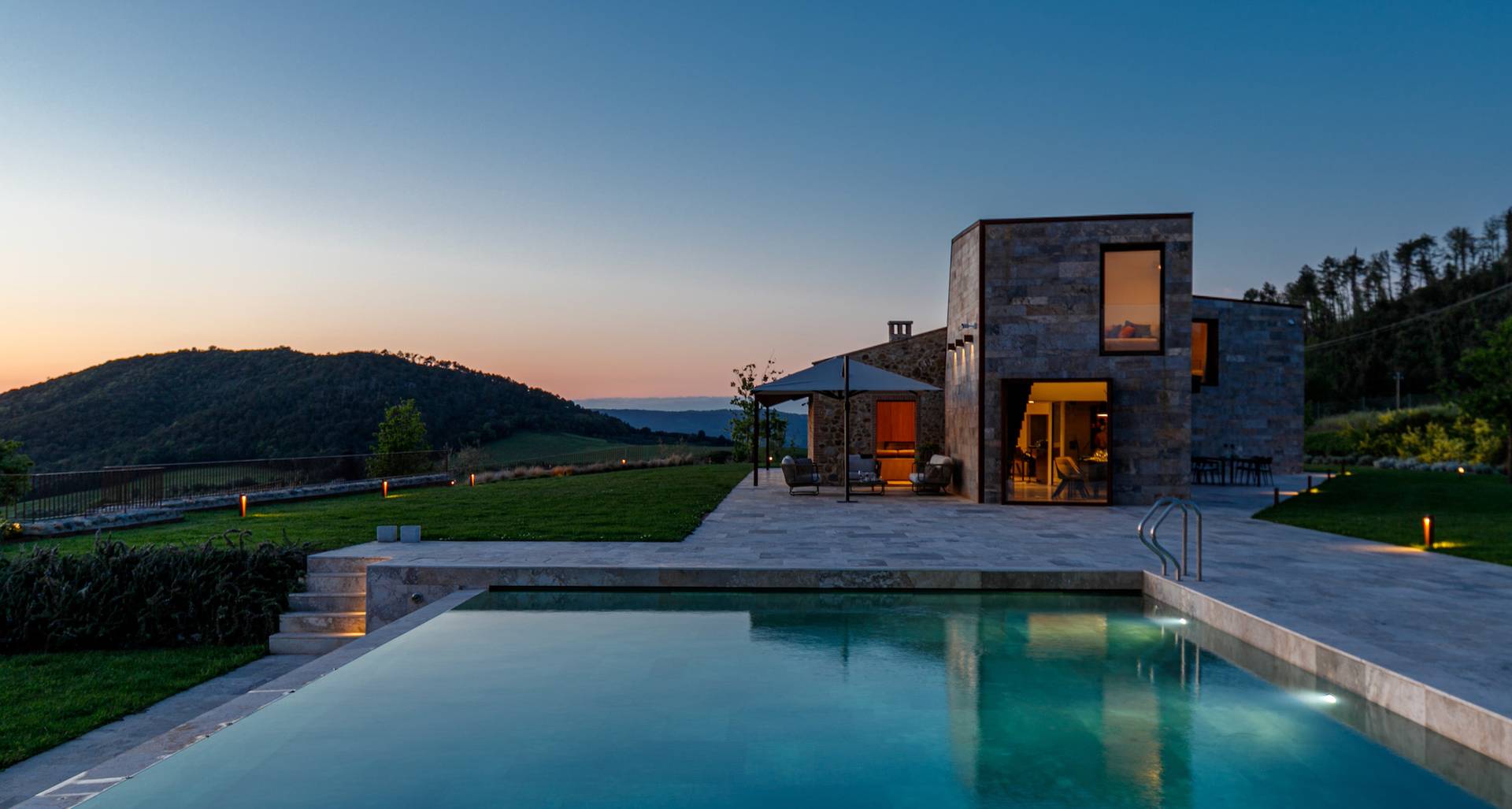 Villas with pool in Tuscany