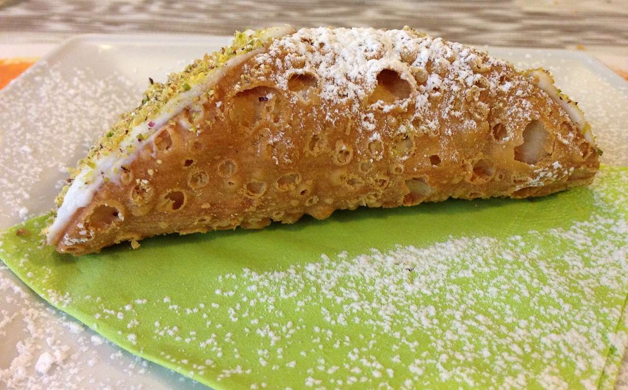 A Sicilian cannolo