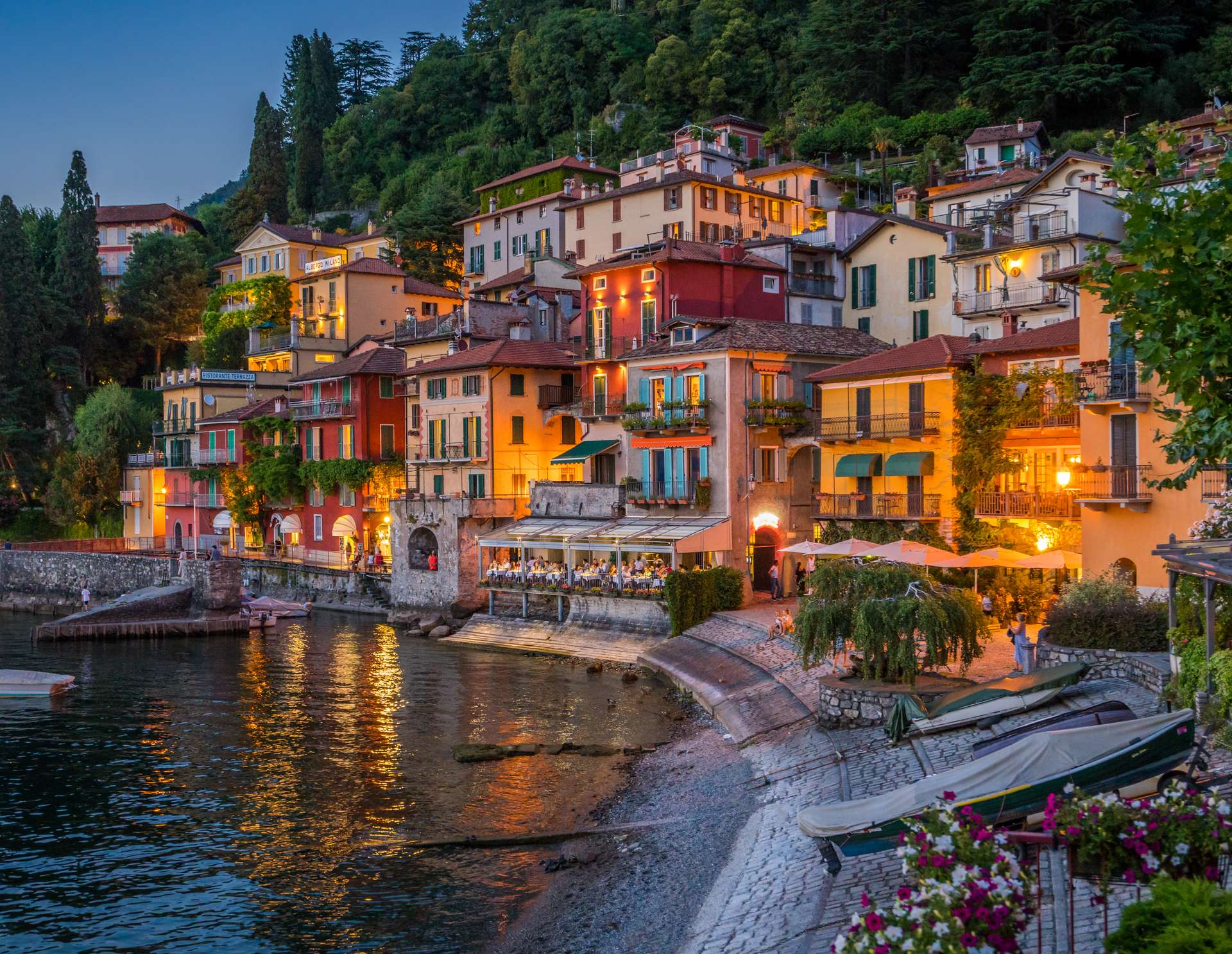Villas in Varenna