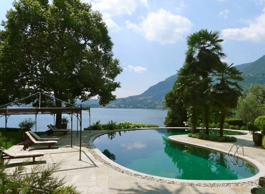 A summer overlooking the lake: experience the beauties of Lake Como with WeVillas