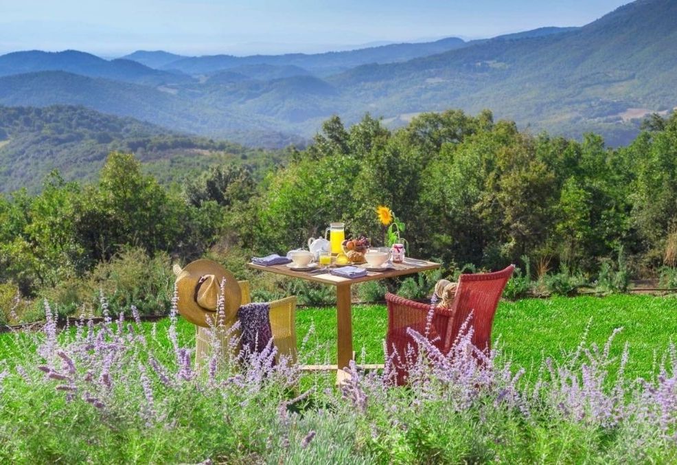 Relax in the hinterland: enjoy a holiday in Umbria with WeVillas.
