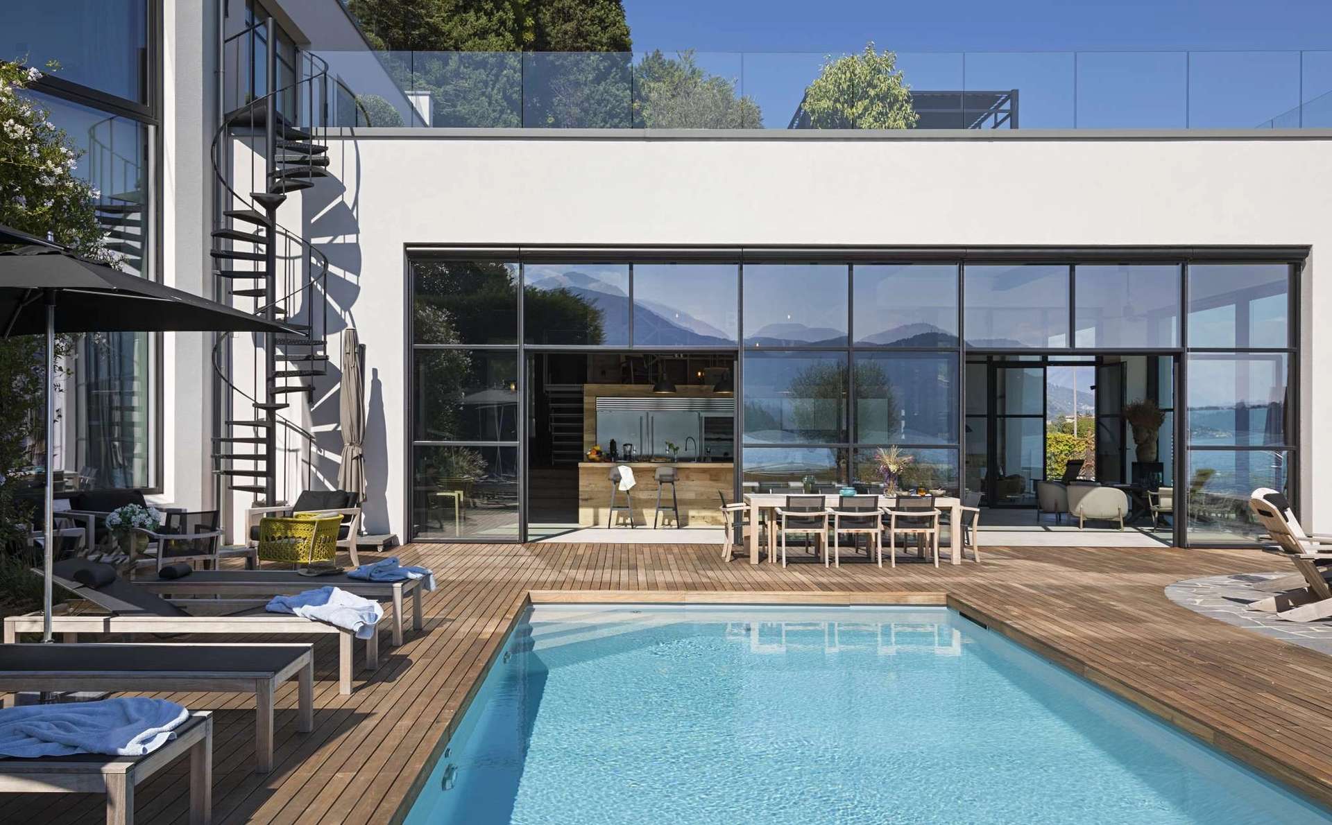 Esterno villa sul Lago di Como