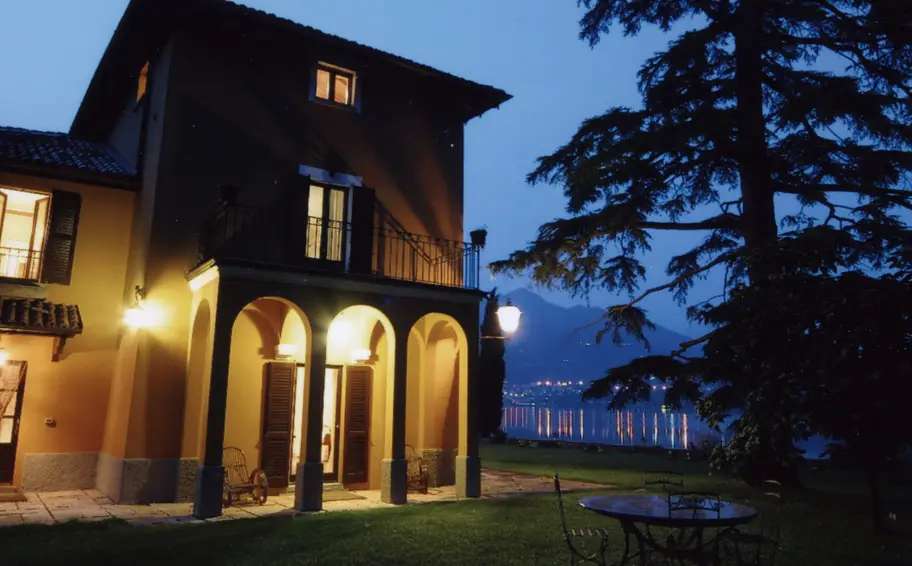 A Luxury Villa in Lecco